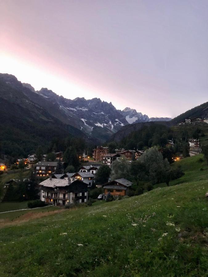 Il Piccolo Rifugio - Casa Valtournenche Leilighet Eksteriør bilde